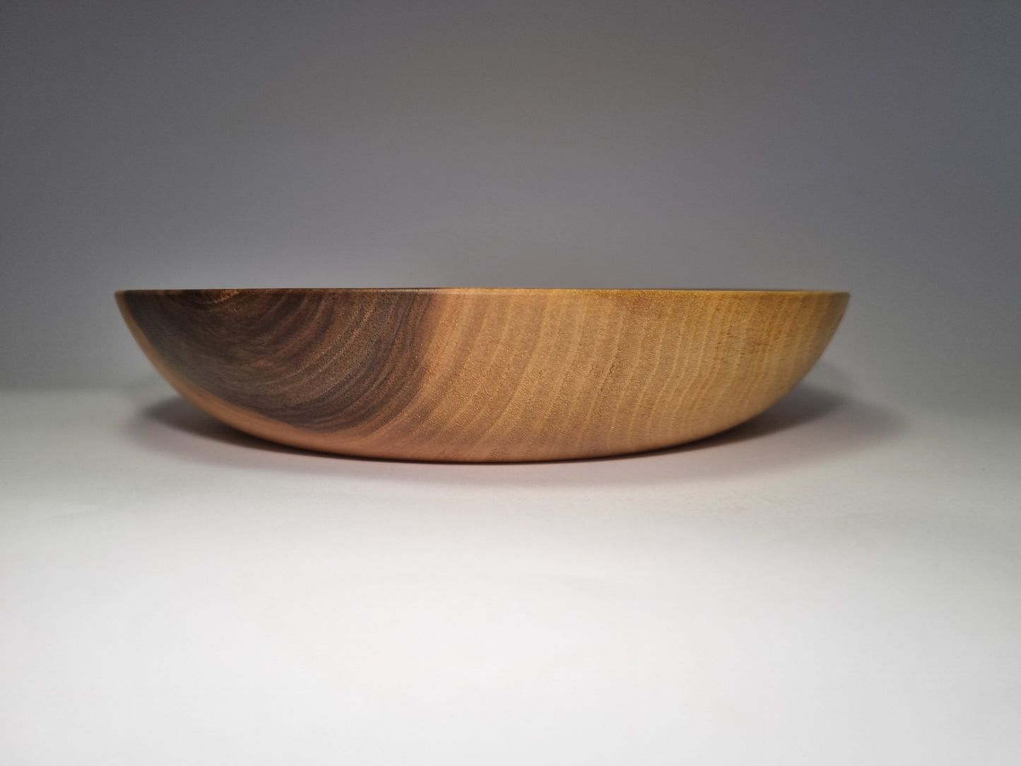 Walnut Low Bowl (20cm)