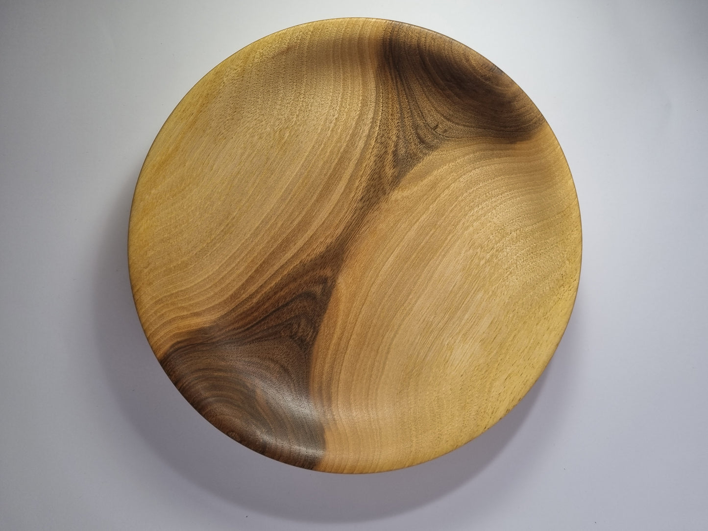 Walnut Low Bowl (20cm)