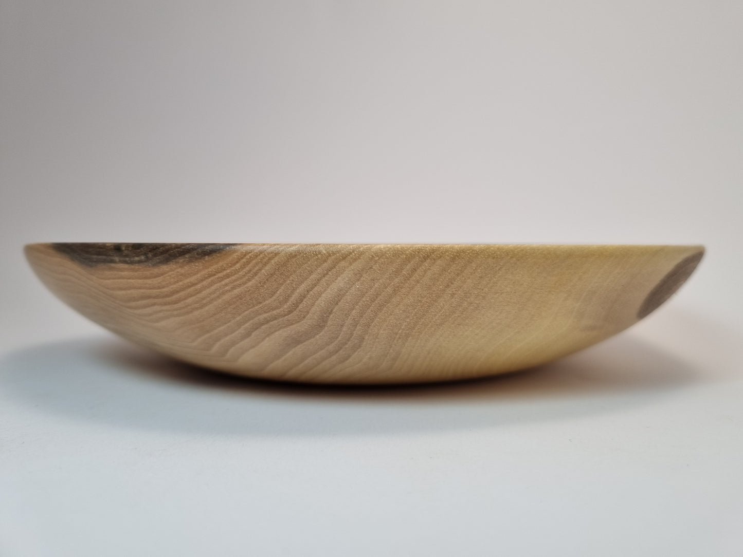 Walnut Low Bowl (21cm)