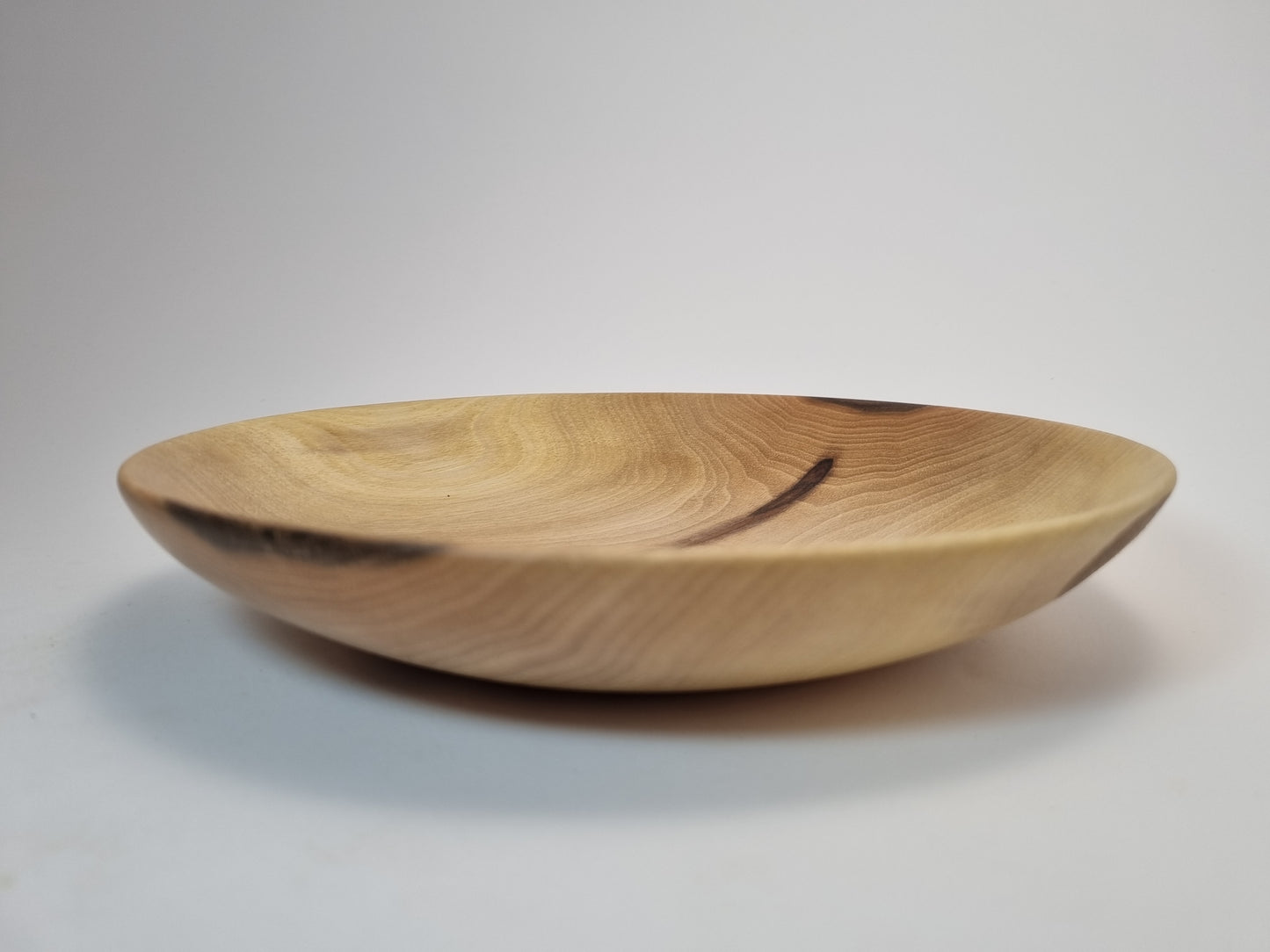 Walnut Low Bowl (21cm)