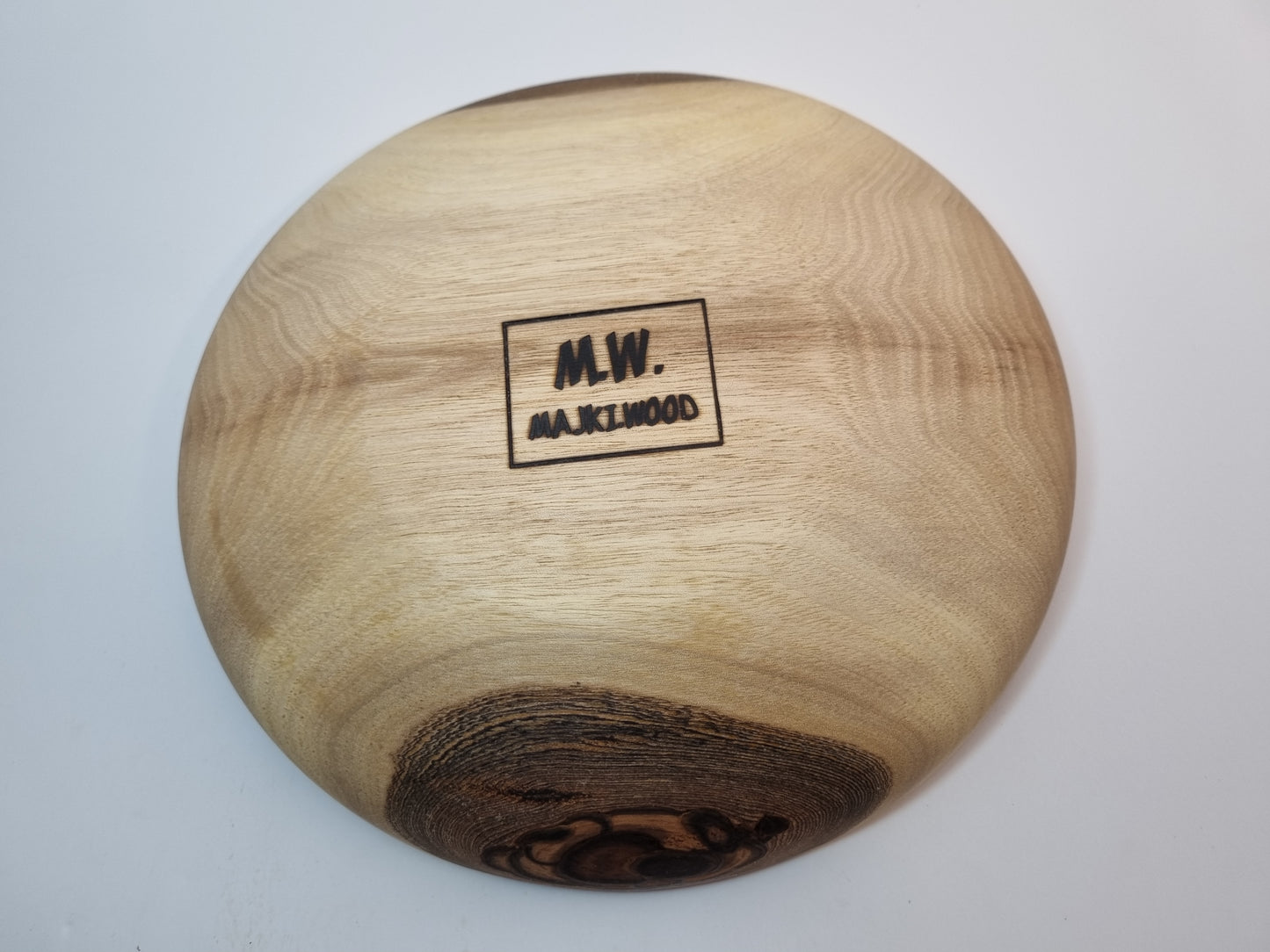 Walnut Low Bowl With Bark (22cm)